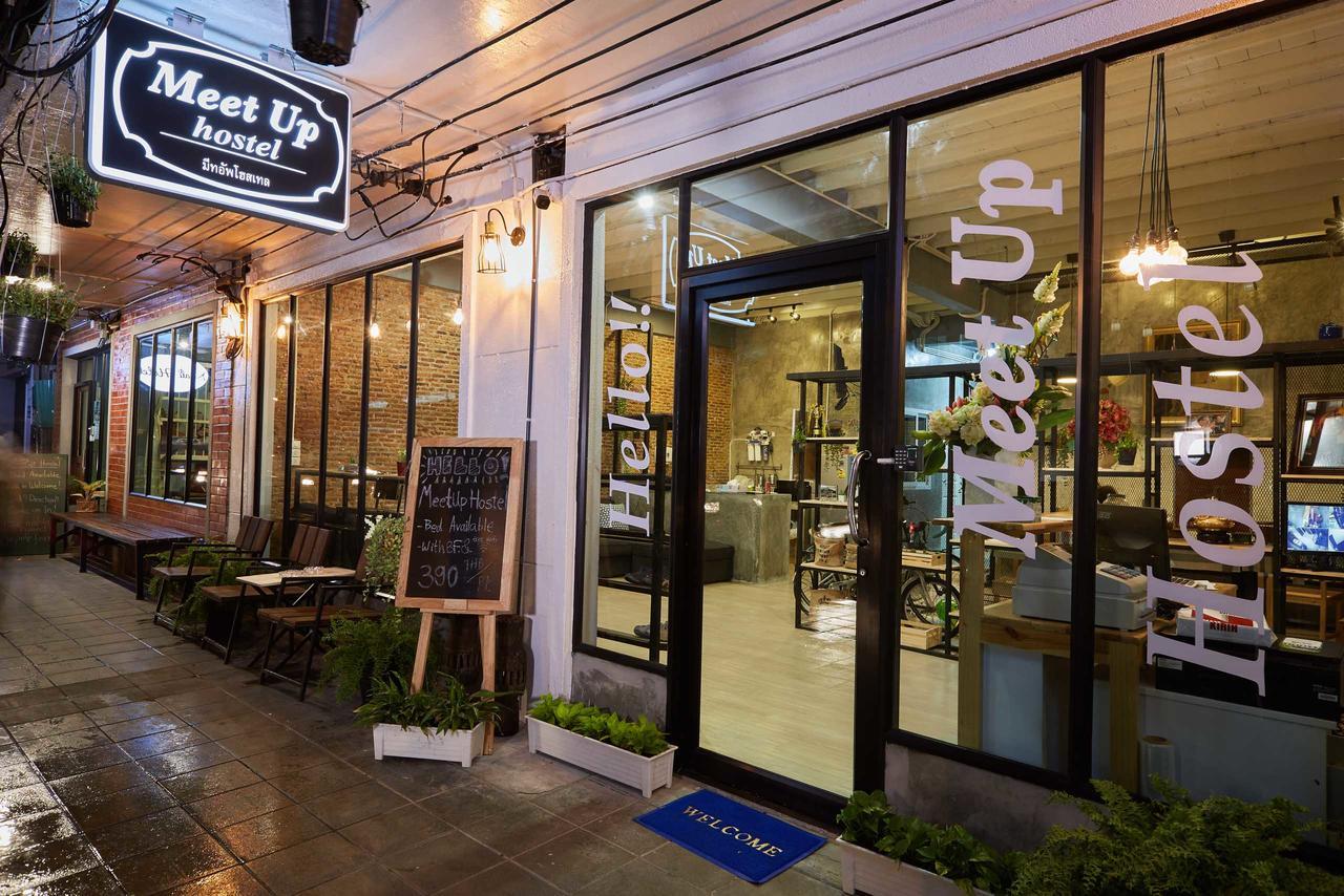 Meet Up Hostel 曼谷 外观 照片