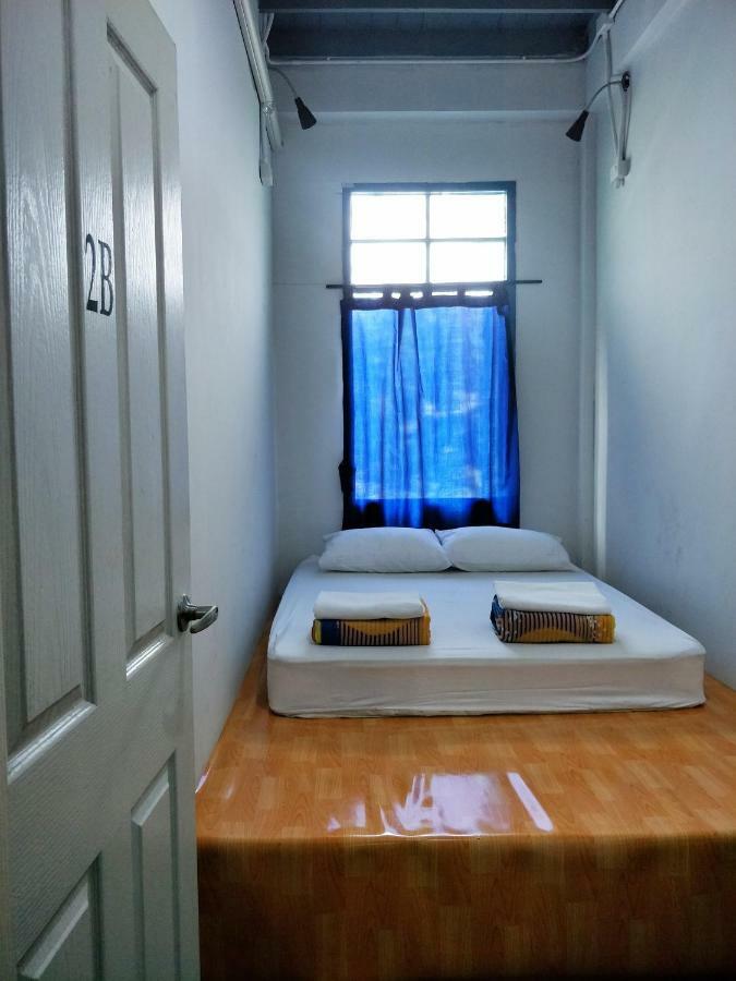 Meet Up Hostel 曼谷 外观 照片